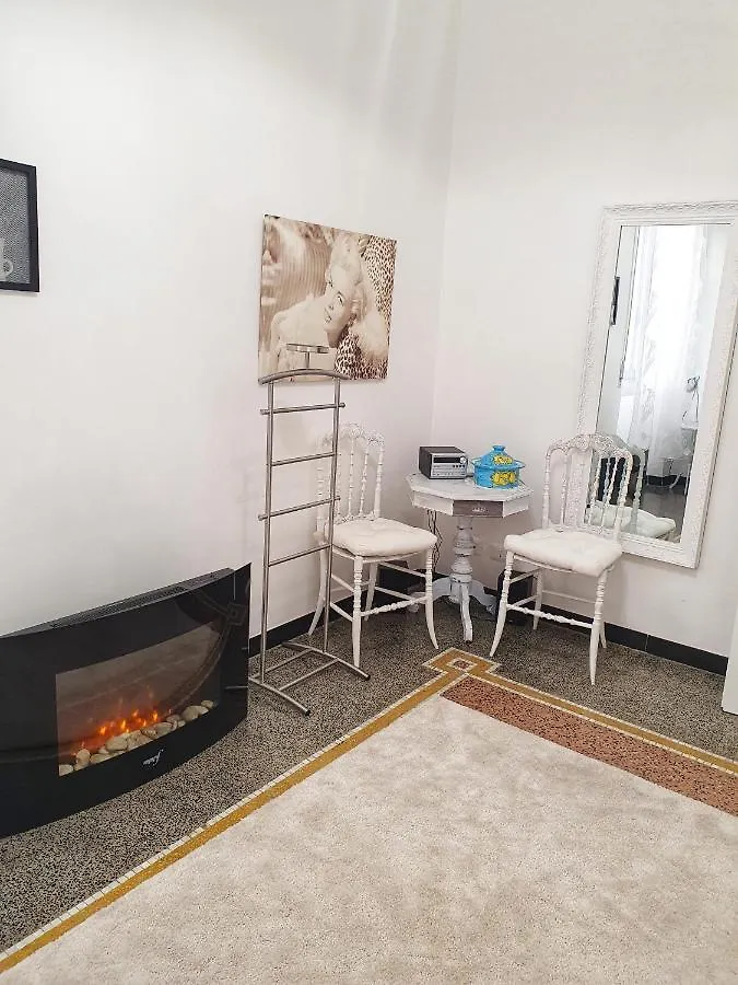 Fantastic House Near The Station Free Parking Apartment Genoa