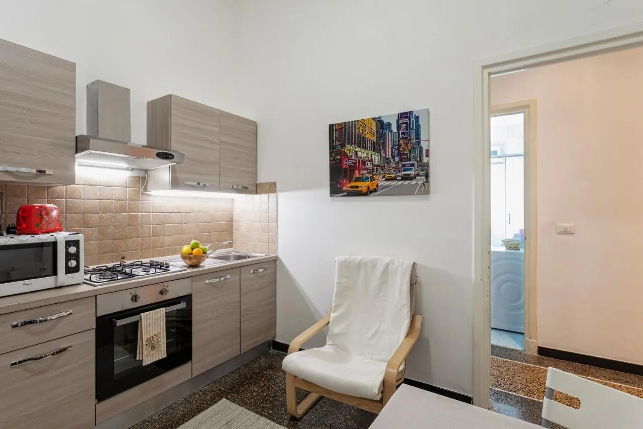 Fantastic House Near The Station Free Parking Apartment Genoa